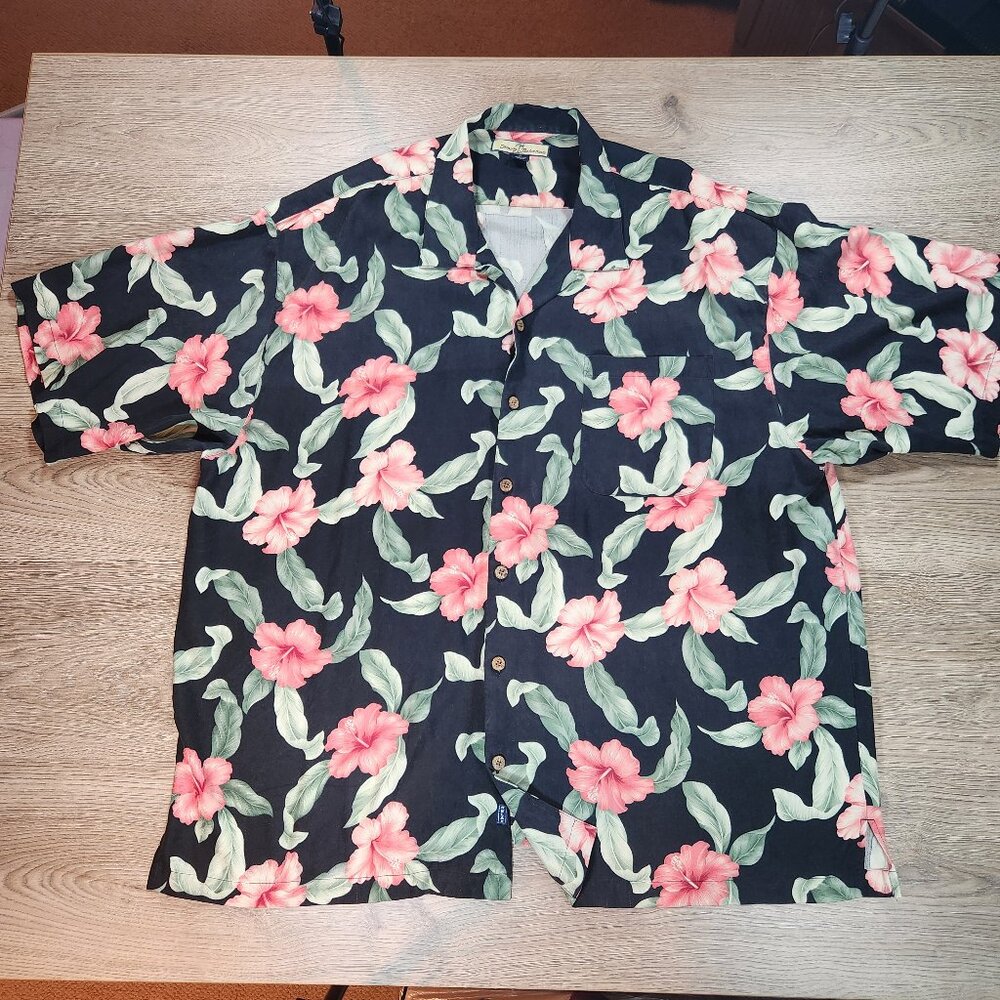 Tommy Bahama Shirt 100% Silk Black Pink Hibiscus XL Fits Like 3XL 4XL 28" PTP - Picture 2 of 9